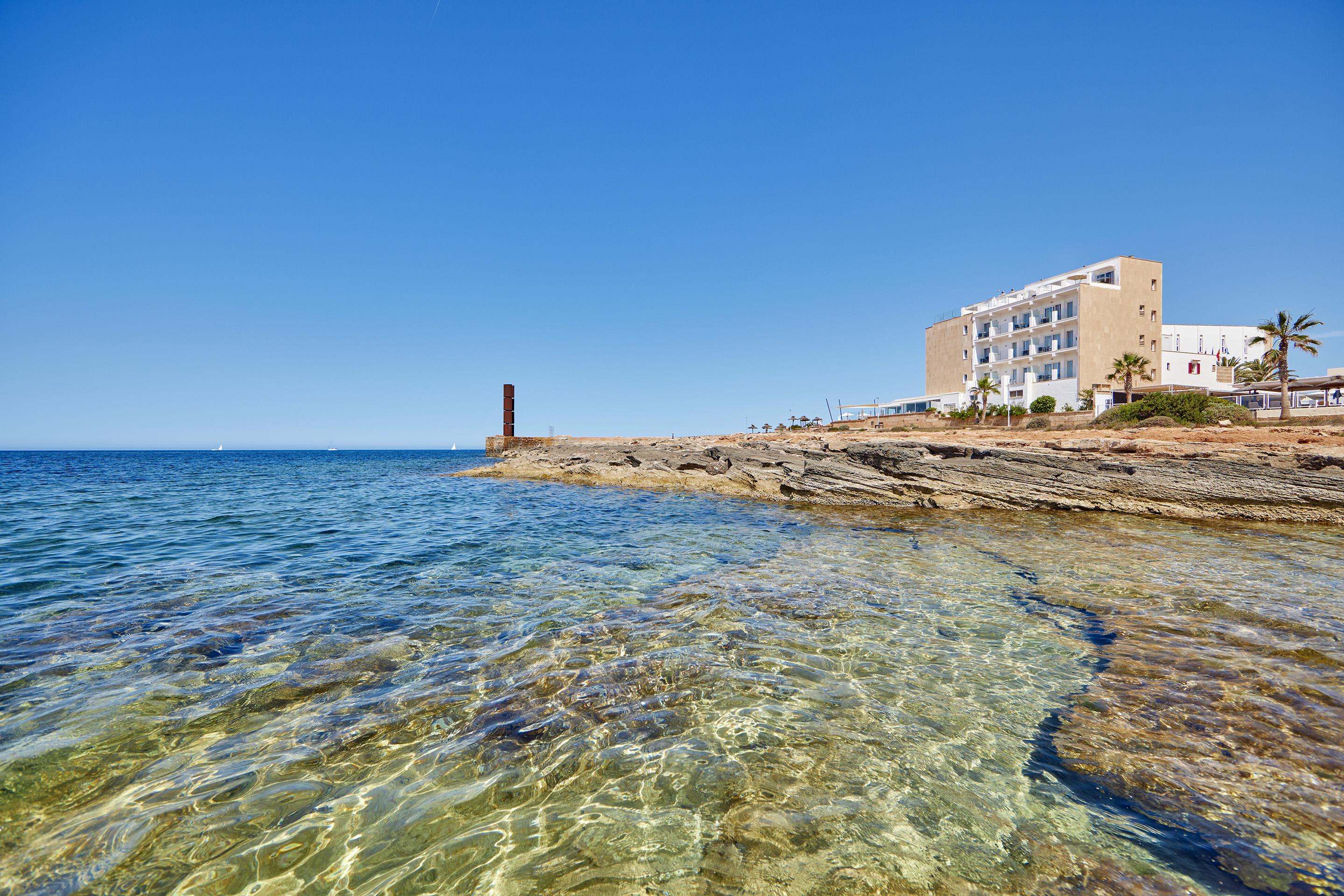 Universal Hotel Cabo Blanco - Adults Only Colonia de Sant Jordi Екстериор снимка